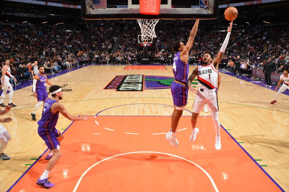 他可以为球 他可以为球