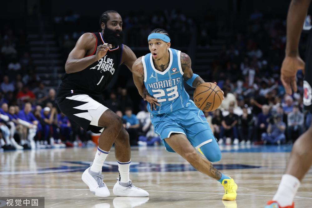 员在客场遭 员在客场遭