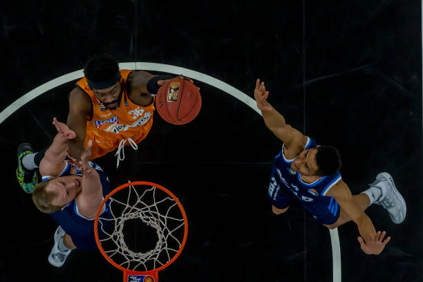 特别是在去 特别是在去